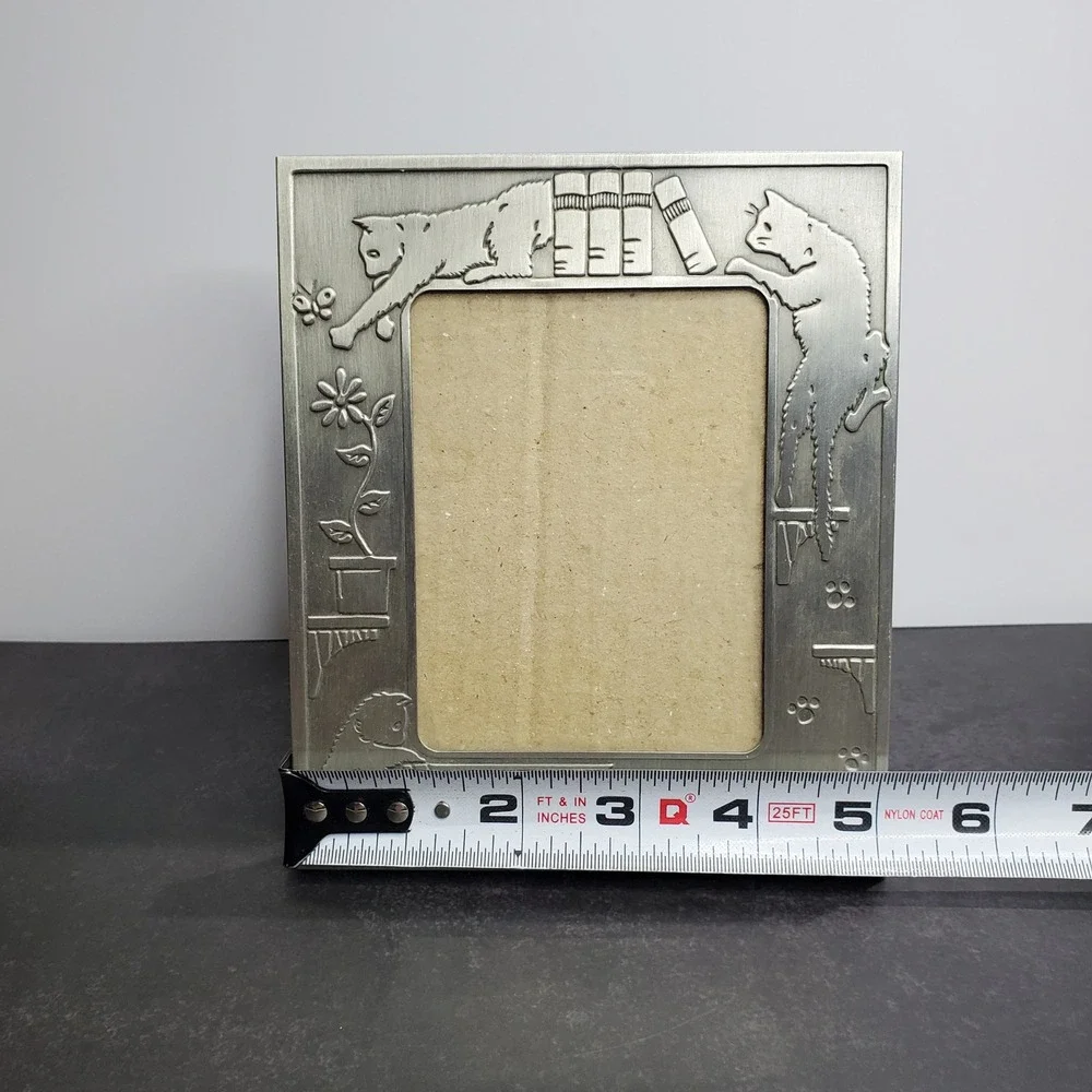 N/A material pewter